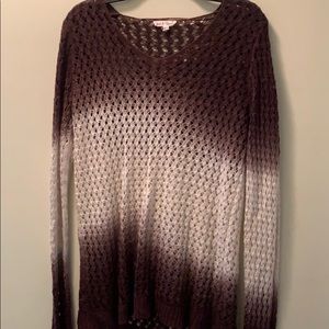 adorable oversized sweater!!! 🤩